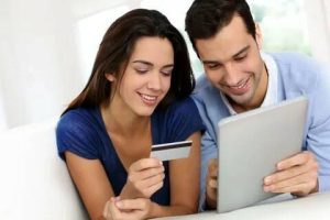 7 tips to protect yourself while online shopping